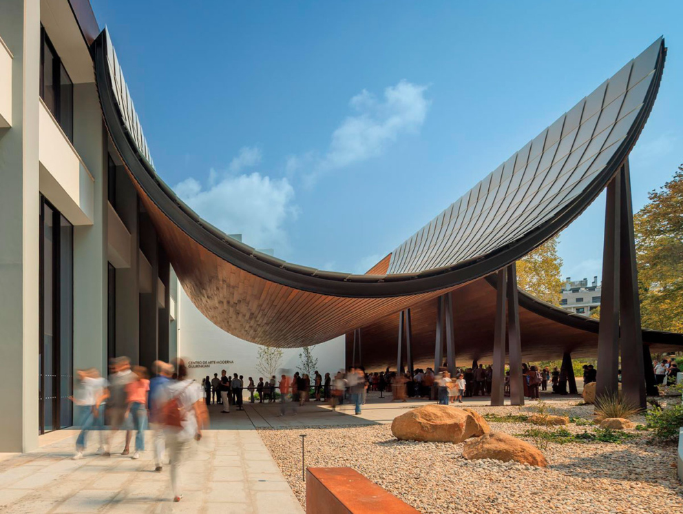 CAM building wins ArchDaily award – Centro de Arte Moderna