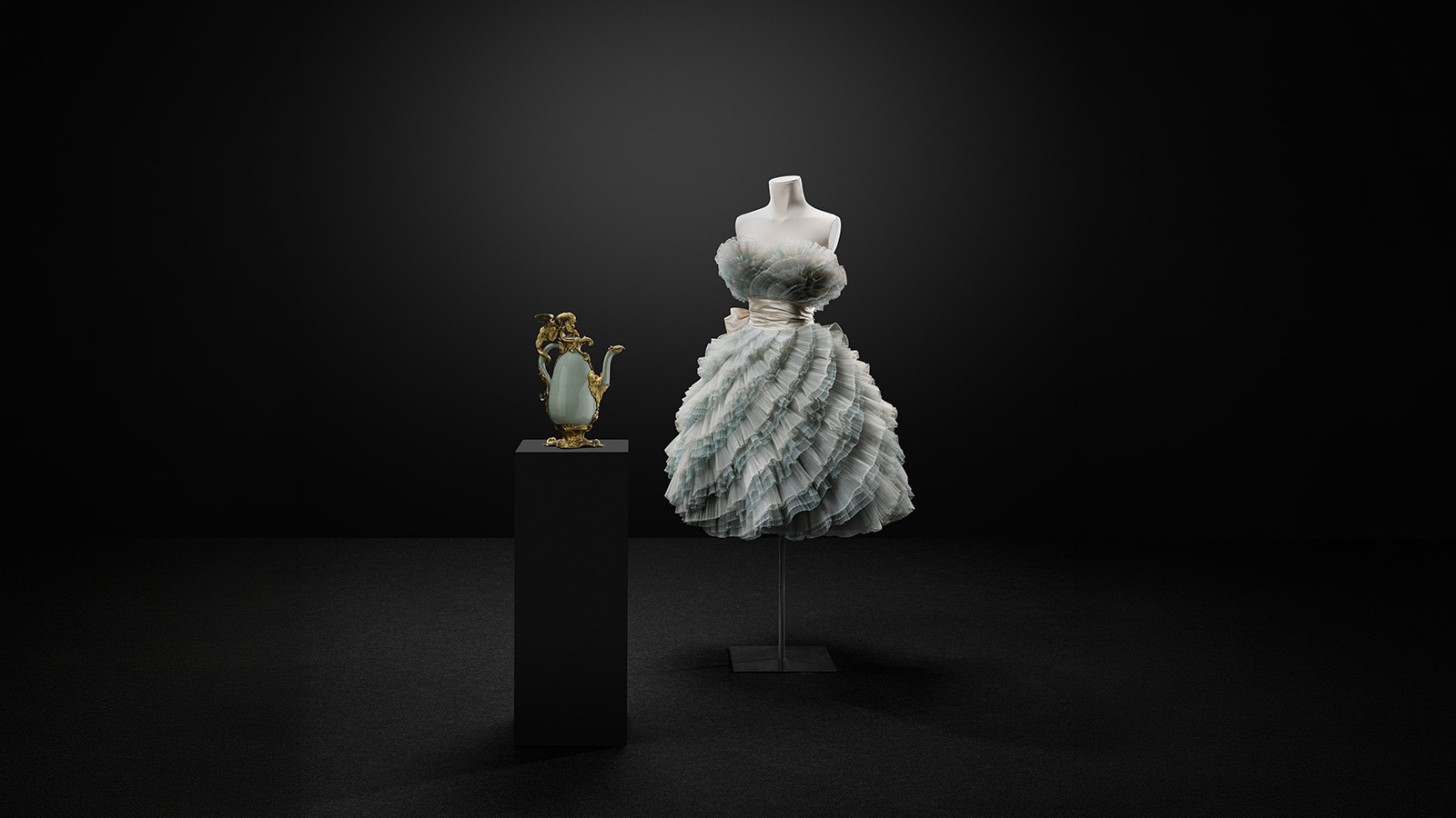 Jar China, Qing dynasty, 18th century Porcelain; gilded cast bronze mounts (France, c. 1750–55) Calouste Gulbenkian Museum, inv. 99 Pierre Balmain Dress c. 1960 Tulle and silk MUDE, Lisbon MUDE/Coleção Francisco Capelo/MUDE.M.0398 Calouste Gulbenkian Foundation. Photo: © Jon Cazenave